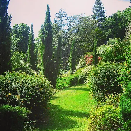 Bed & Breakfast Chateau Olle Laprune 3*